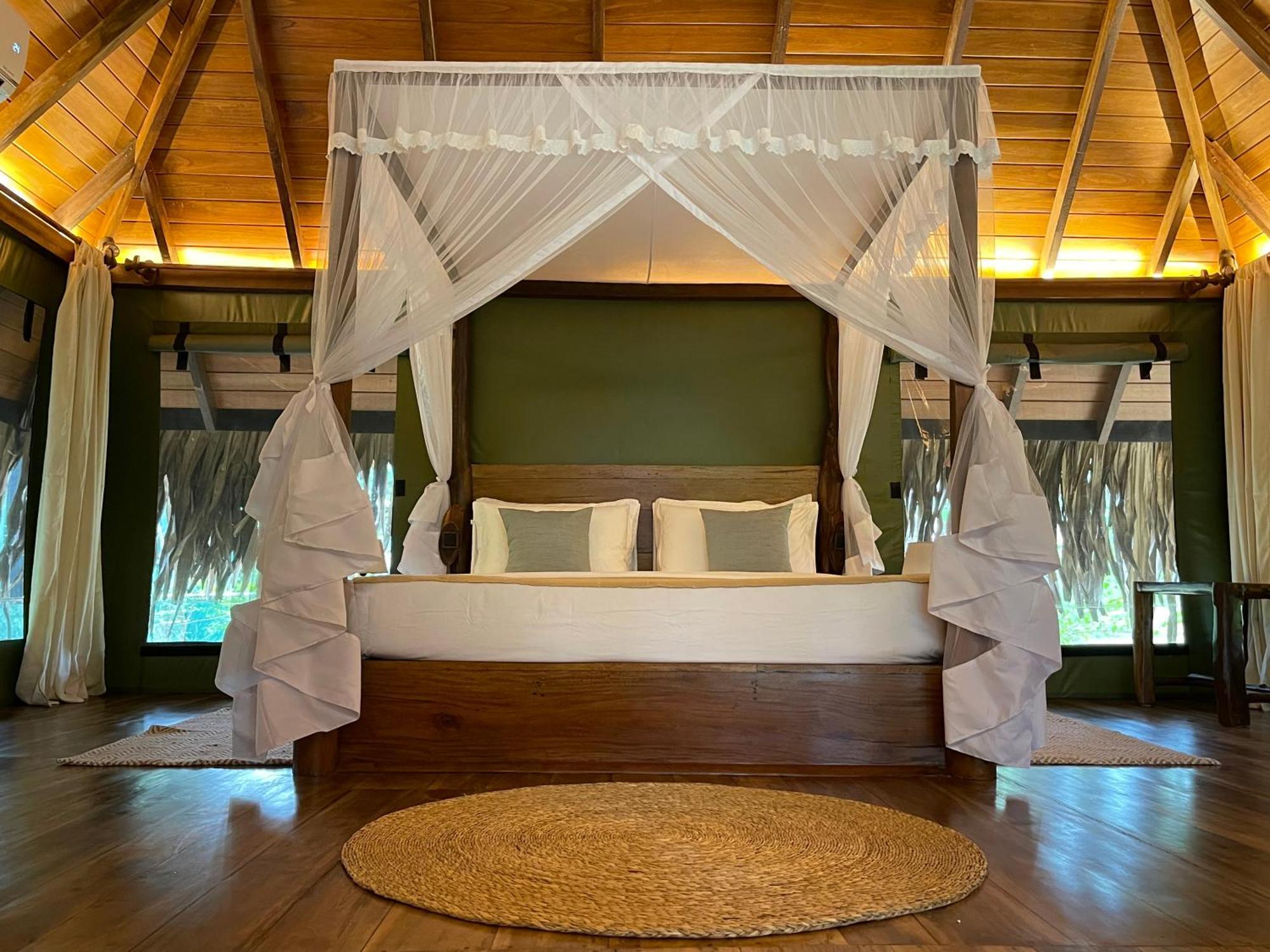 Yala Lake View Cabanas Tissamaharama Exteriör bild