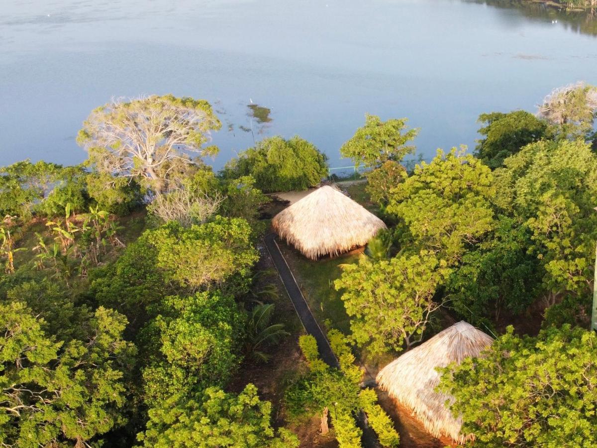 Yala Lake View Cabanas Tissamaharama Exteriör bild